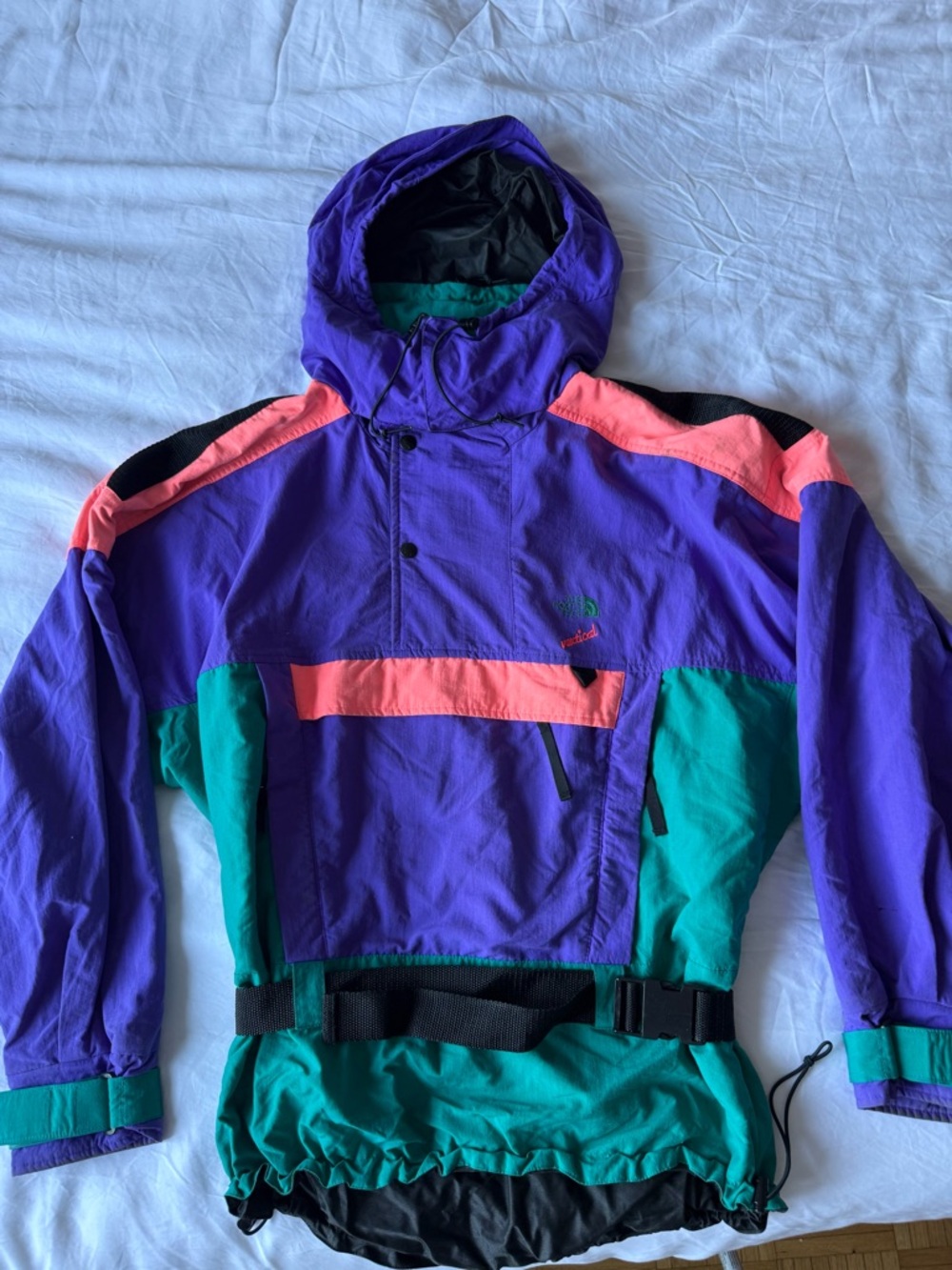 The North Face RARE Vertical Goretex Jacket size M-L